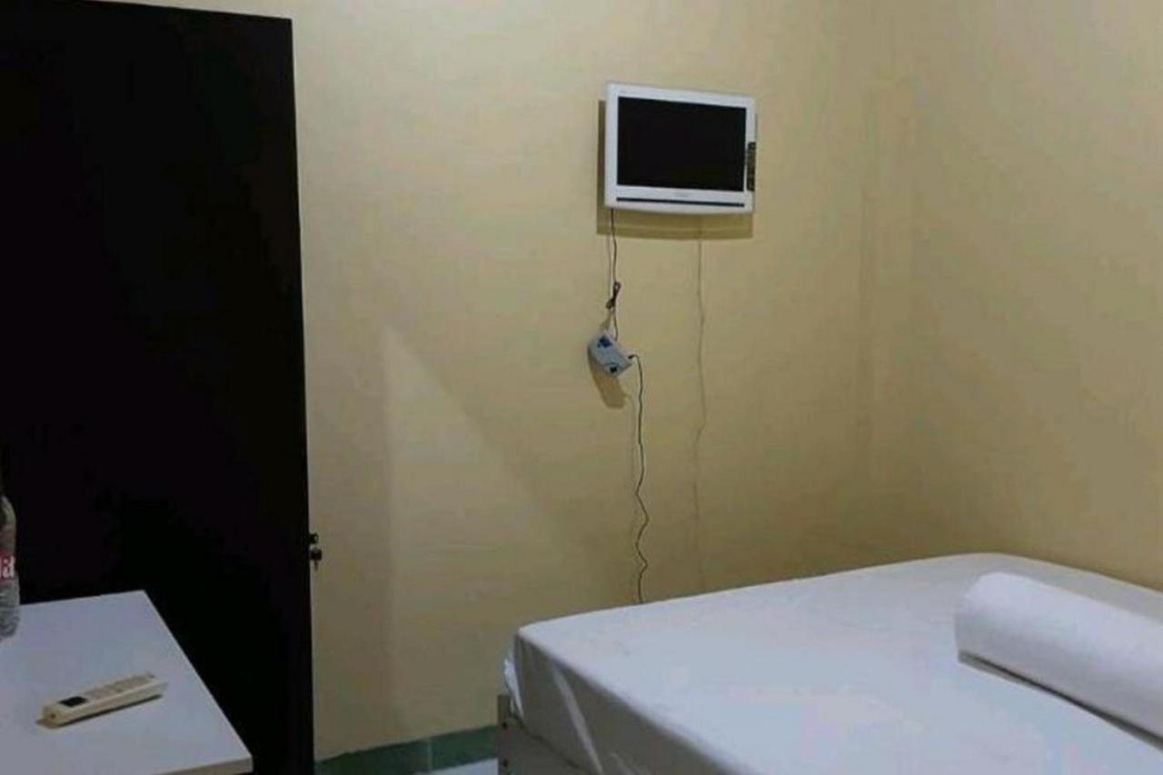 Guest House Syariah Lp3B Brebes Redpartner Eksteriør billede