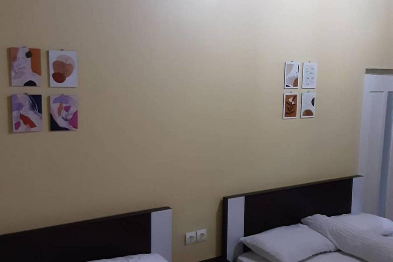 Guest House Syariah Lp3B Brebes Redpartner Eksteriør billede